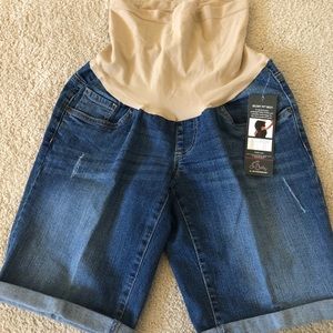 Maternity shorts